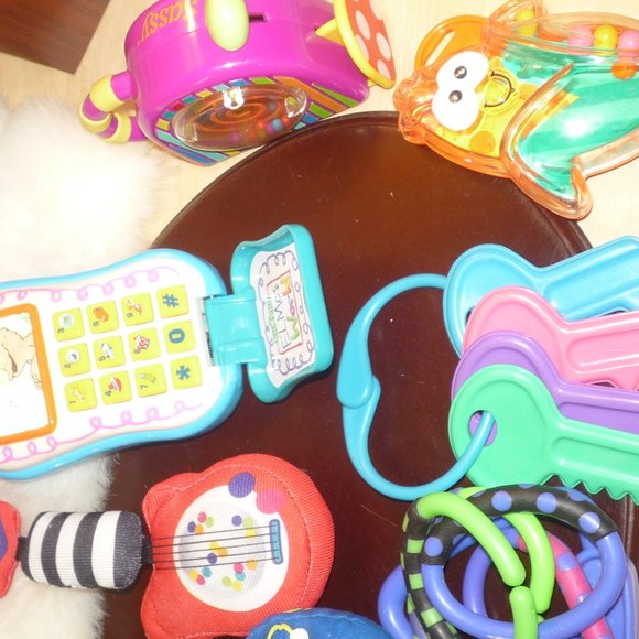 Infant baby toddler huge lot of random teethers soothers rattles toys - Picture 4 of 4